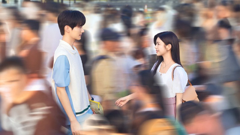 📺 电视剧｜狙击蝴蝶 (2025)⭐️ 评分: 0.0 / 地区: CN / 类型: 剧情🎬 导演: 未知👥 主演: 陈妍希 / 周柯宇 ...📺 共1季 (30集)📖 简介: 遭遇丈夫背叛的都市飒女岑矜（陈妍希饰），在人生至暗时刻收到山村少年李雾（周柯宇饰）的求助电话，他父母双亡爷爷去世，被姑父逼迫退学打工，无法参加高考，只能将最后希望寄托在曾资助他的岑矜父母身上