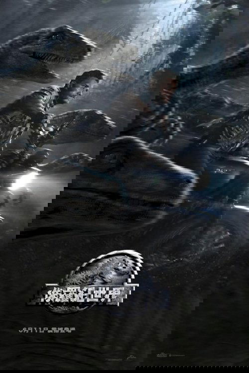 名称：《侏罗纪系列》全六部 4K原盘REMUX 国英双音 内封特效字幕描述：21世纪，曾经诞生过第一只恐龙的努布拉岛，在经历了一系列的惨剧之后迎来新的时代，如今这里经马斯拉尼公司之手建成了规模宏大的主题公园“侏罗纪世界”，数量繁多的远古生物每天都吸引数以万计的游客前来一饱眼福